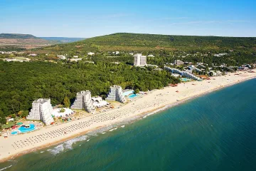 Отворете визoвите центрове, губим руските туристи