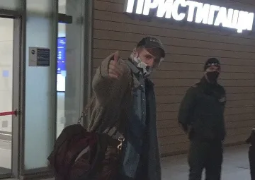 Лиъм Нийсън кацна в Бургас