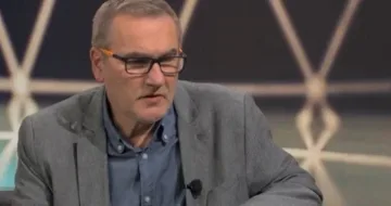 Бакалов: Журналистите гледат като упоени