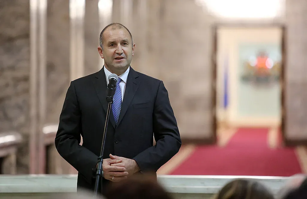 Ето кога Радев ще свика новия парламент