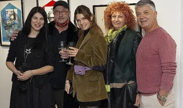 Ангели и храстчета в "Графикарт"