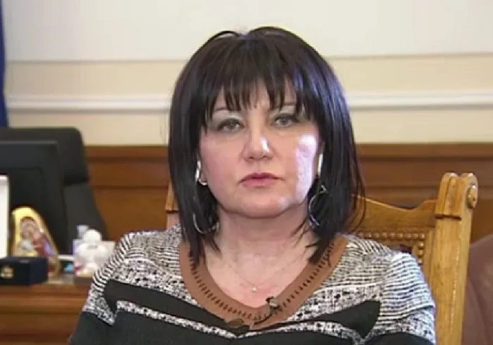 Караянчева: Гласувам за стабилност и прозрачност