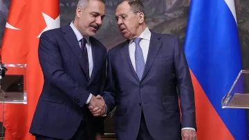 След Русия! Хакан Фидан отива в Киев