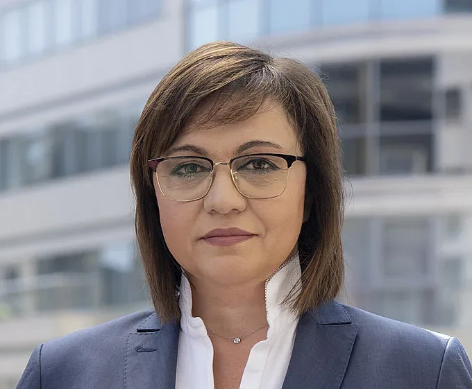 Нинова: 6500 лв. еднократна помощ за първо и второ дете