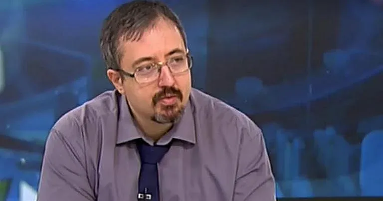 Математик: Заразените може да стигнат до 7000