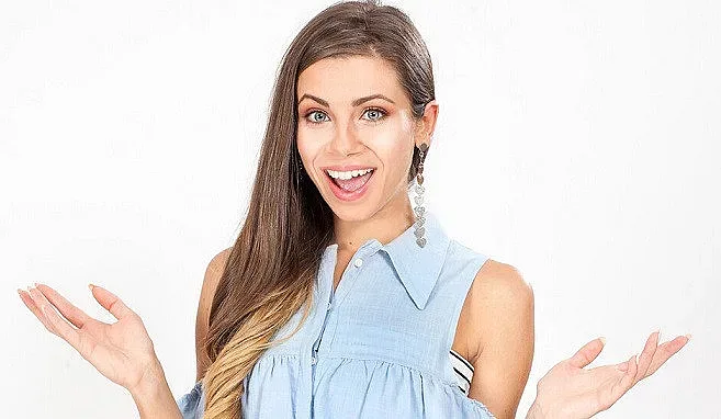 Елена от "All Inclusive" се събра с бившия