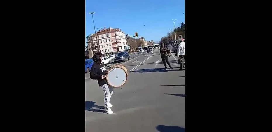 Братството на протеста бие тъпан на Орлов мост