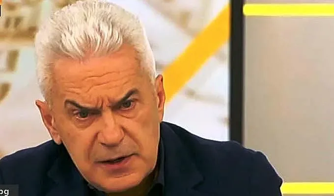 Сидеров видя световен заговор за паника