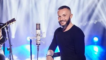 Привикват посланика на РСМ заради певеца