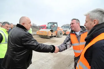 Борисов проверява ремонта на "Тракия"