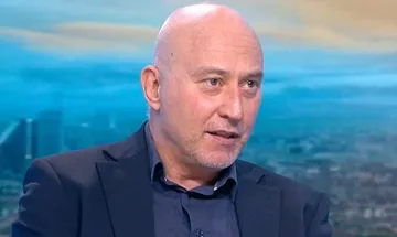 Математик даде 2 варианта за края на пандемията