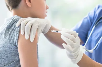 Pfizer тества ваксини на деца