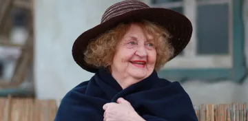 Ковид ни отне великата Татяна Лолова