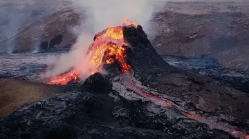Зрелищно видео! Нашенец от Дулово засне вулкана