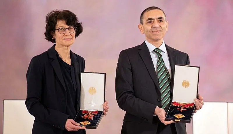 Турците от Бионтех с голямо признание в Германия