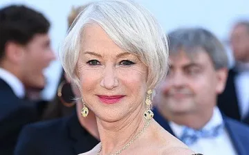 Хелън Мирън: Театърът оцелява с кураж и духовитост