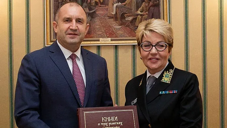 Новият руски посланик при Радев. Какво му подари?