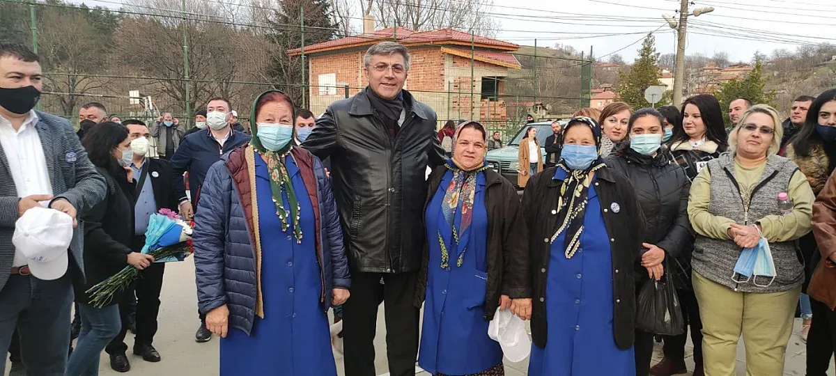 Карадайъ: Да дадем надежда и бъдеще на младите