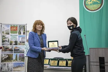 Зам.-кметът г-жа Чахова поздрави баскетболистките на „Берое“