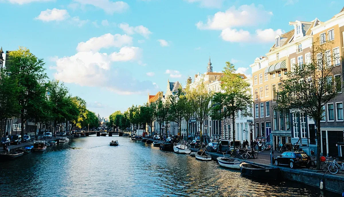 Топ държава в Европа стана лош пример за онлайн търговски измами