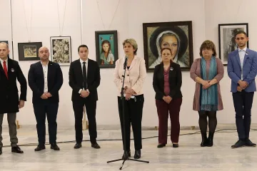 Лечева: Държавата трябва да е гарант за спокоен живот