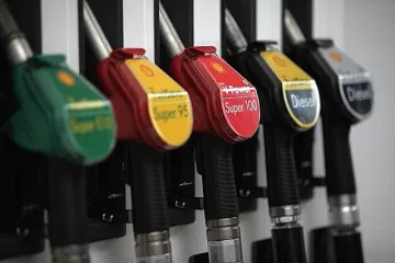 Няма спирка. Цените на горивата у нас летят