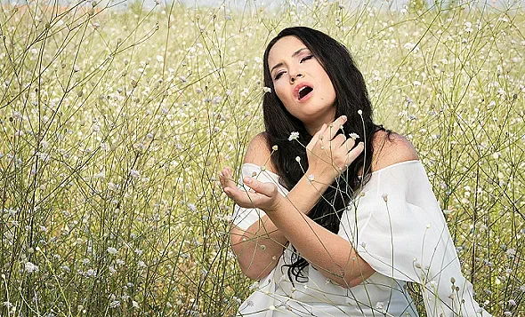 От фолклор до поп - Соня Йончева с нов албум