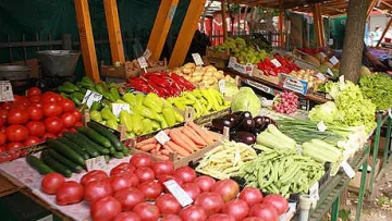 Търговци цакат потребители. Ето какво ни продават