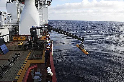 Нова версия за мистериозно изчезналия боинг на Малайзия