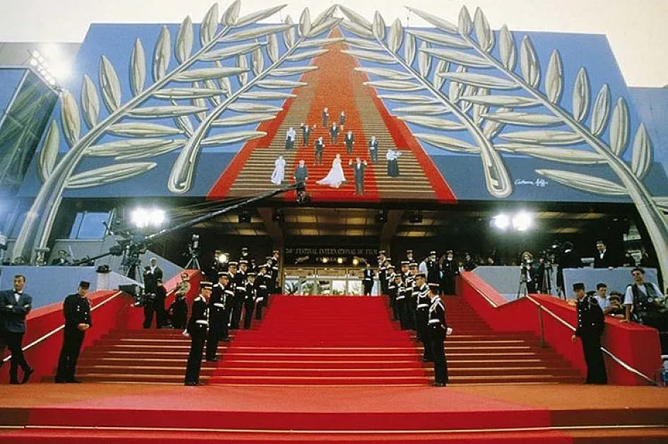 Кошмарът в Кан. Две групи поеха отговорност