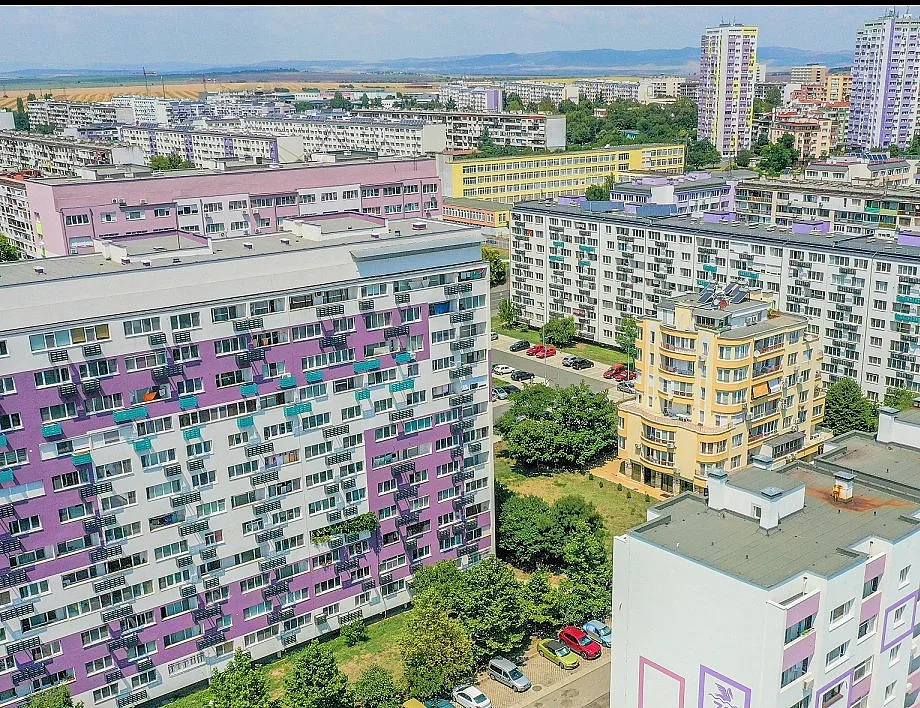 Съседски войни за паспортите на сгради