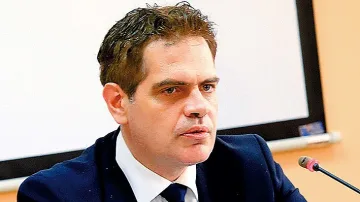 Тръгват помощите за средните фирми