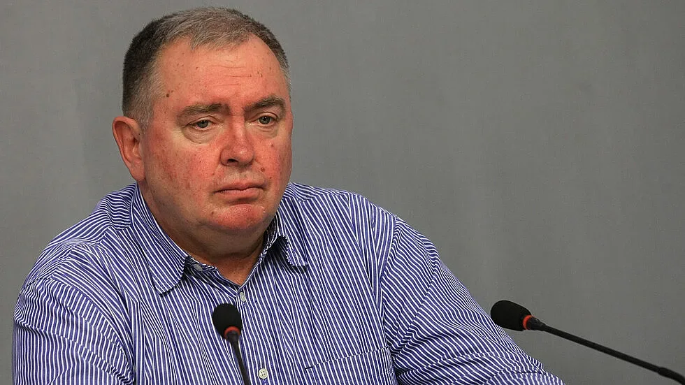БСП: Няма да има ваксини за всички без руската
