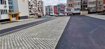 Готов е новият паркинг със 100 места до бл.76-80 в „Меден рудник“