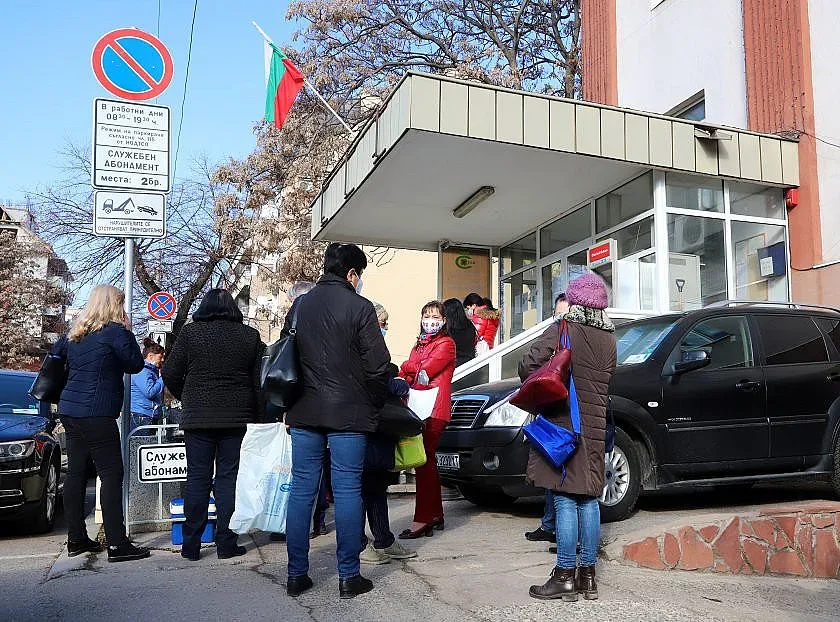 Пак "Зелени коридори" за ваксина. Но при джипитата