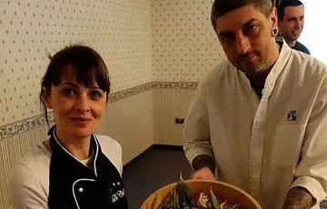 Шеф Михалчев и жена му се влюбват от пръв поглед