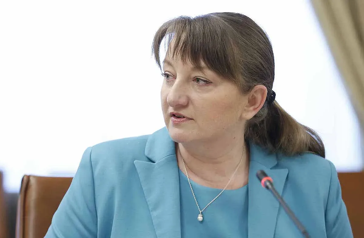 Сачева: Слави не е конкуренция