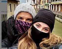 Лолита стяга обръча около Гришо