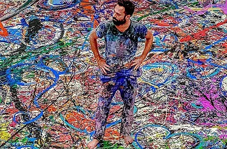 Продават най-голямата картина в света