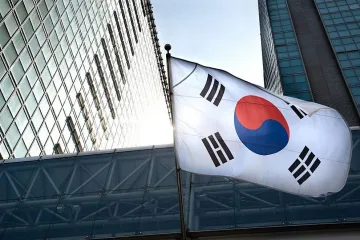 Севернокореец плува 6 ч. до Южна Корея