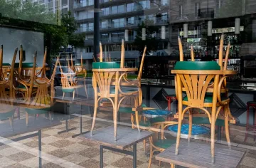 Всяка четвърта кръчма остава затворена след 1 март