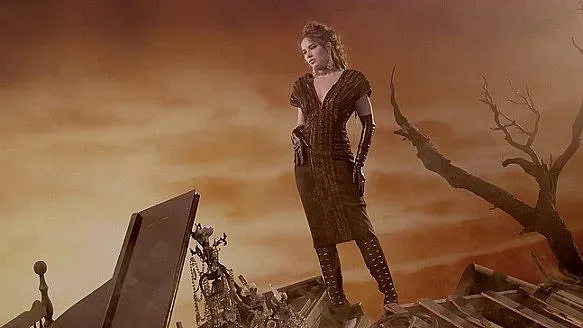 Tадаши Шоджи показа новата си колекция