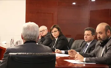 Нинова пред бизнеса: Не пипаме корпоративния данък