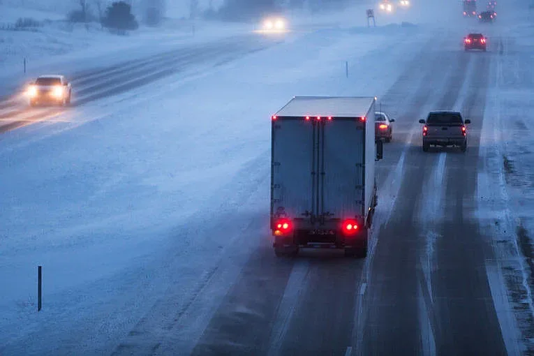 Километрични опашки от тирове на Кулата
