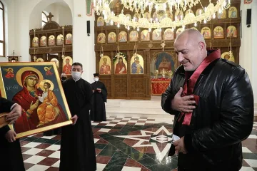 Борисов с църковен орден