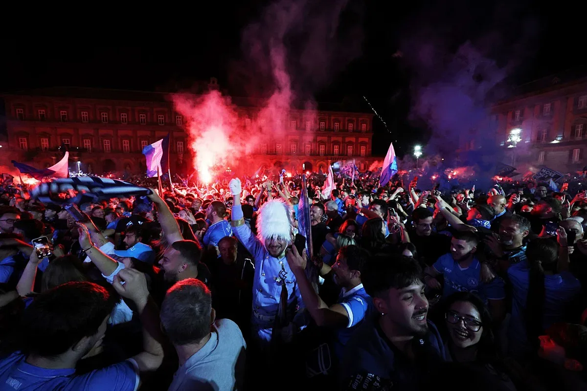 Италия гръмна! Тимът на Марадона стана шампион