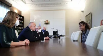 Скатов катерил К2 с въже от дрехите си