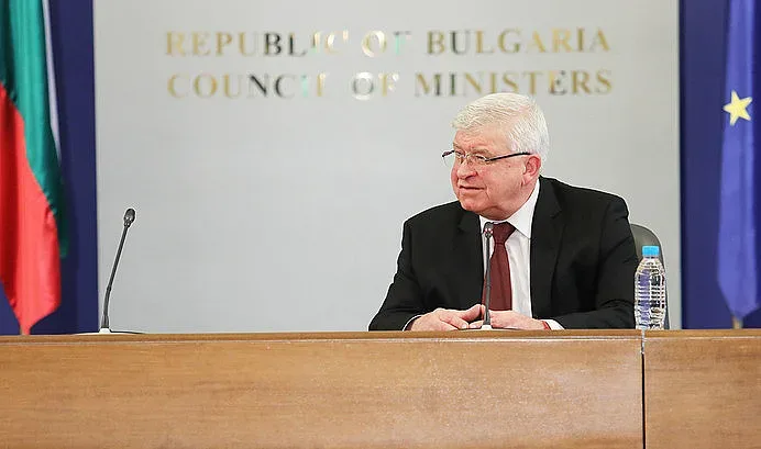 Правителството тегли 300 милиона нов дълг