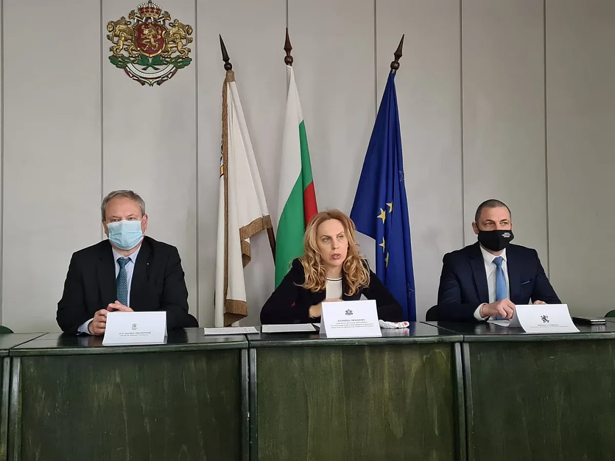 Безвъзмездната държавна помощ за туроператори