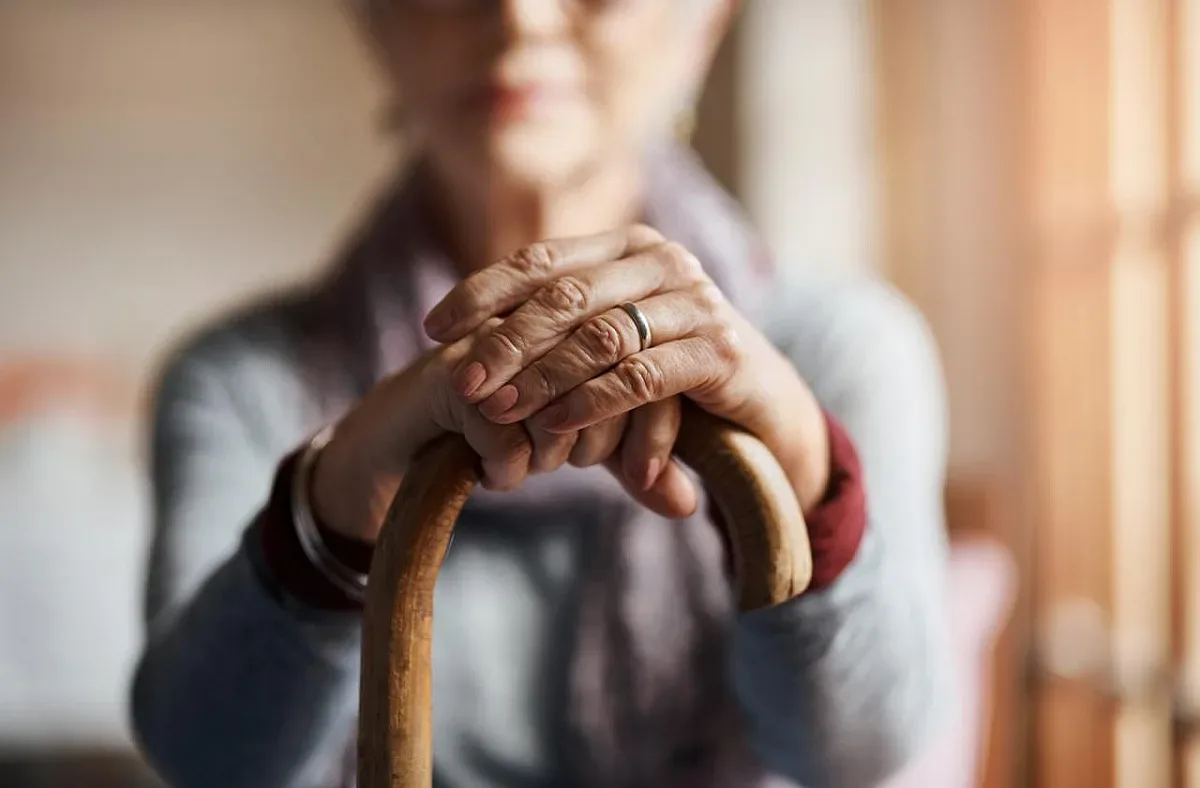 Колко пенсионери са починали през 2020